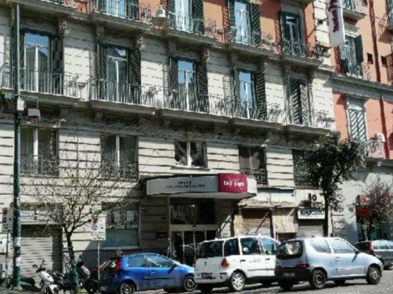 Hotel Mercure Napoli Centro Angioino Exterior foto